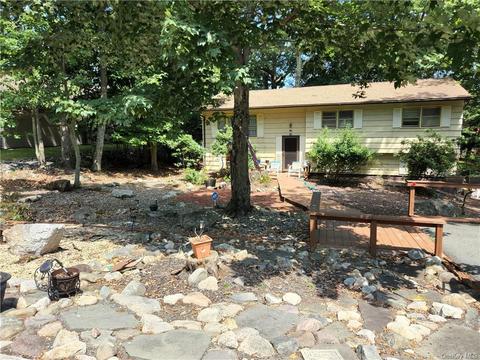 13 Chelsea Ln, Thompson, NY 12775