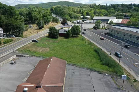 Main Street, Chester Town, NY 10918