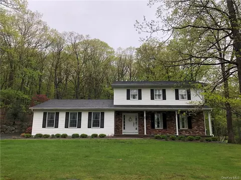 113 Buckberg Rd, Stony Point, NY 10980
