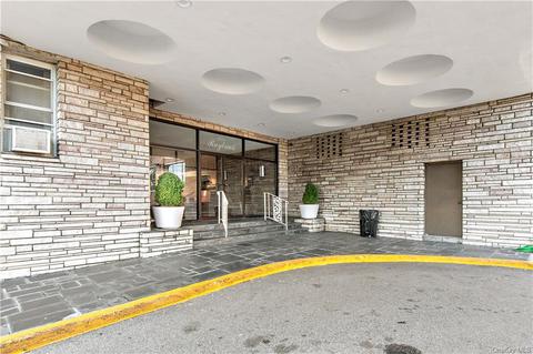 333 Bronx River Rd #310, Yonkers, NY 10704