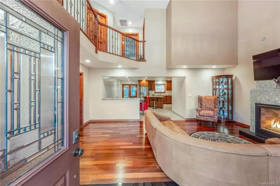 159 Windermere Drive Aka 161 Windermere Dr, Yonkers, NY 10710 30 Photos Movoto