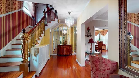 325 Rich Ave, Mount Vernon, NY 10552
