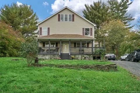 259 Shaw Rd, Wallkill, NY 10941 photo 1