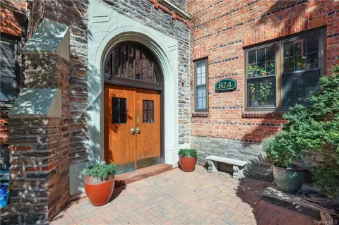 824 Bronx River Rd #2A, Yonkers, NY 10708