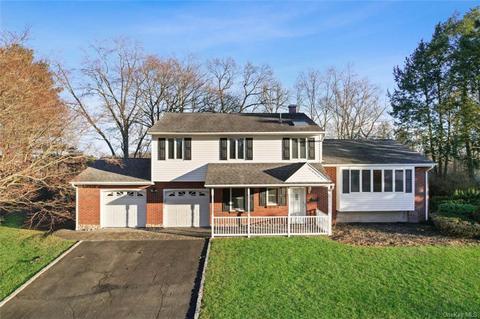 8 Wilton Cir, Clarkstown, NY 10956