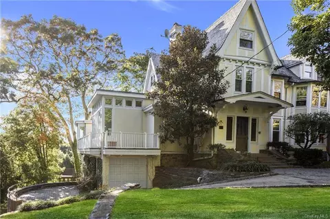 5 Lookout Ave, Bronxville, NY 10708