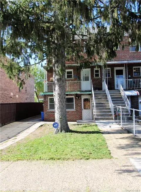 2917 Schurz Ave, Bronx, NY 10465