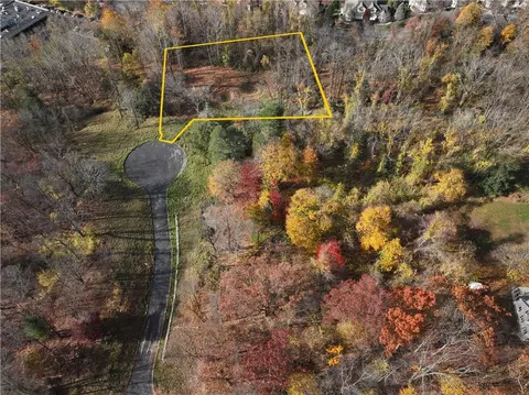 26 Mclain St, Bedford, NY 10549