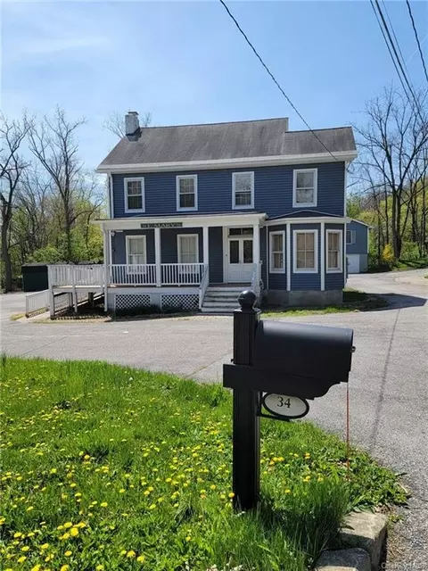 34 Goshen Ave, Washingtonville, NY 10992