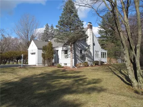 122 Camp Hill Rd, Pomona, NY 10970