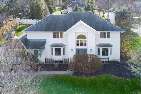 7 Neva Ct, Ramapo, NY 10901