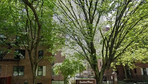 144-54 Sanford Ave #67, New York, NY 11355
