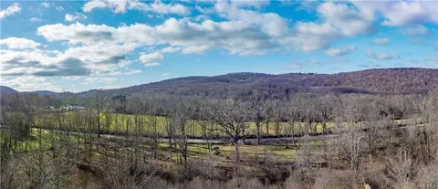 40 Cushman Rd, Patterson, NY 12563