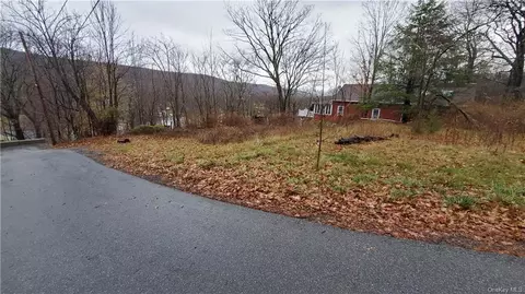 18 Second Rd, Warwick, NY 10925 photo 1