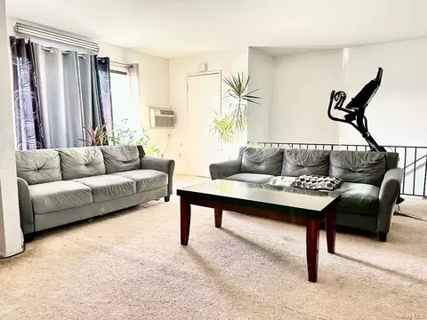 20 Sneden Pl #20, Ramapo, NY 10977