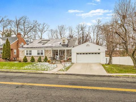 84 Saint Johns Ave, Yonkers, NY 10704