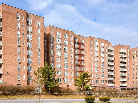 245 Rumsey Rd #5A, Yonkers, NY 10701