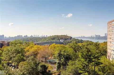 735 Kappock St #8C, Bronx, NY 10463