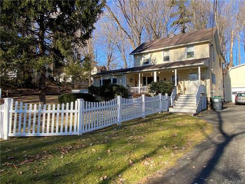 9 Spring Lk, Woodbury, NY 10930