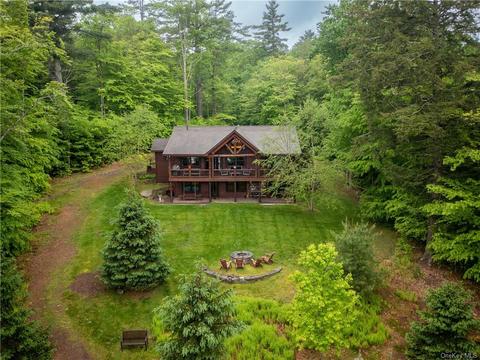 367 Woodstone Trl, Bethel, NY 12720