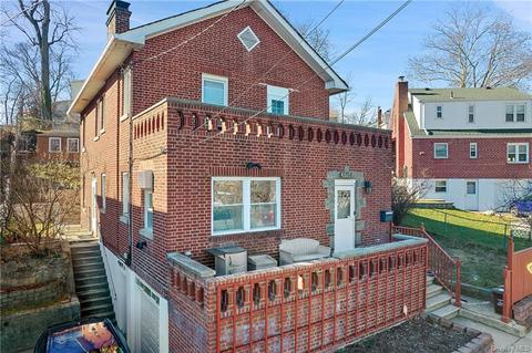 5758 Faraday Ave, New York, NY 10471