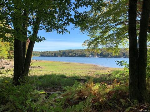 24 Woodstone Trail, Bethel, NY 12720