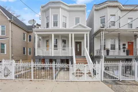 35 S 12th Ave, Mount Vernon, NY 10550