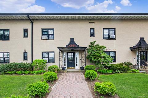 1219 California Rd #1L, Eastchester, NY 10709