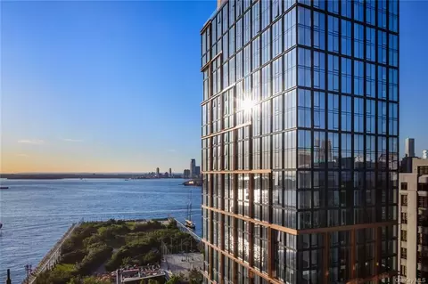 50 Bridge Park Dr #12D, Brooklyn, NY 11201