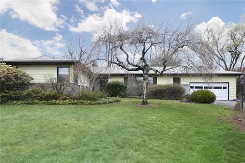 44 Alfred Ln, New Rochelle, NY 10804