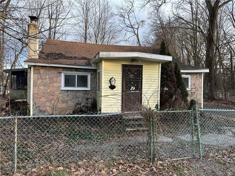 19 Birch St, Crawford, NY 12721