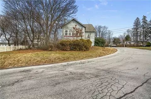 64 Walton Ter, Monroe, NY 10950