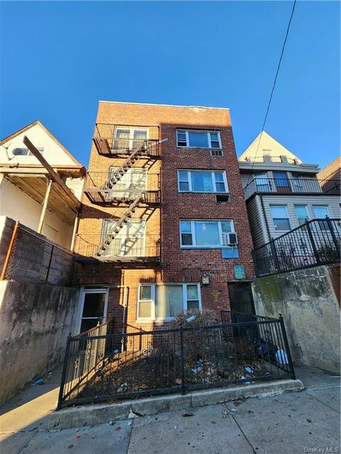 635 E 233rd St, Bronx, NY 10466 photo 1