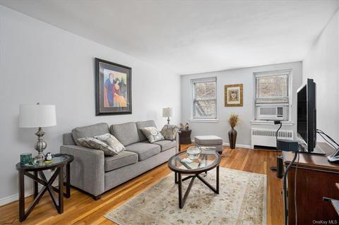 755 Bronx River Rd #2I, Yonkers, NY 10708