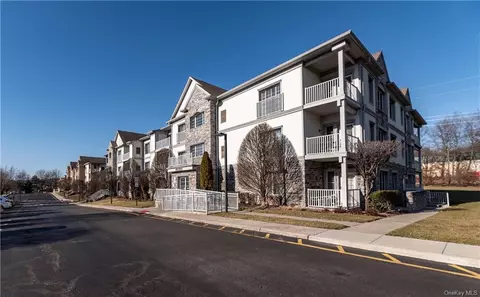 30 N De Baun Ave #306, Ramapo, NY 10901