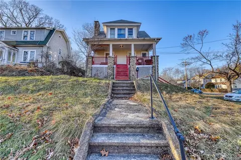 74 Innis Ave, Poughkeepsie, NY 12601