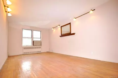491 Riverdale Ave #6B, Yonkers, NY 10705