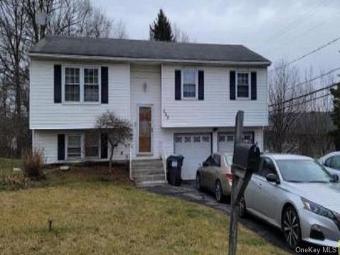 202 Everett Pl, Maybrook, NY 12543 photo 1