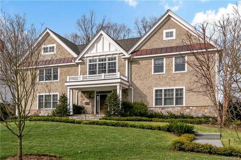 5 Seneca Rd, Scarsdale, NY 10583