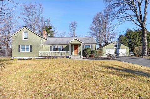 10 North Dr, Carmel, NY 10512