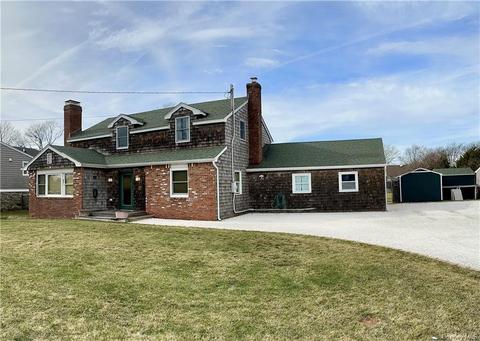 329 Ocean Ave, Amityville, NY 11701