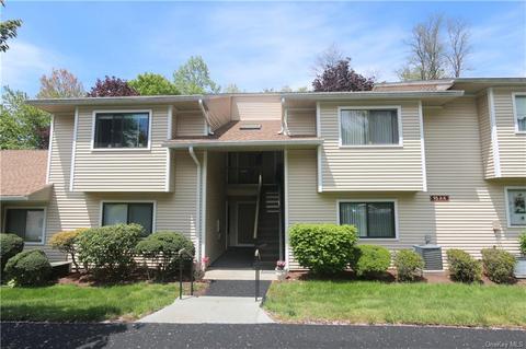 95 Molly Pitcher Ln #D, Yorktown, NY 10598