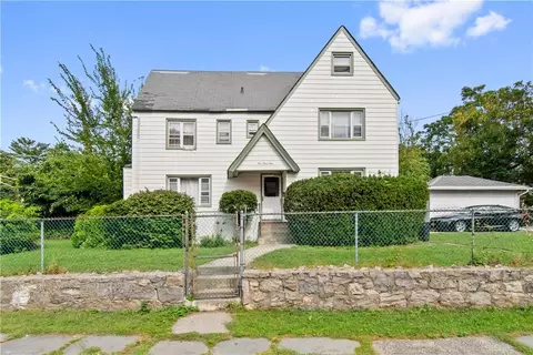 149 Remington Pl, New Rochelle, NY 10801