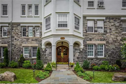 1 Northgate #6B, Bronxville, NY 10708