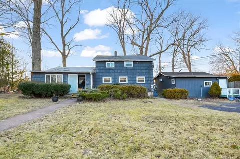 210 Sawmill Rd, Ulster, NY 12449