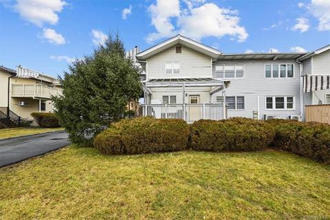 111 Adar Ct, Ramapo, NY 10952