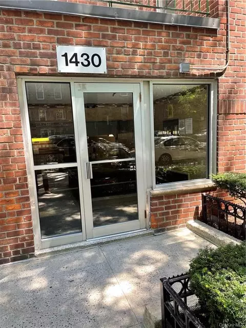 1430 Thieriot Ave #5A, Bronx, NY 10460