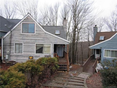 22 Fox Rdg, Woodridge, NY 12789