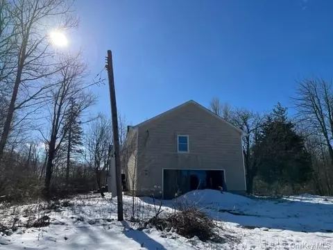 112 Cranberry Rd, Fallsburg, NY 12733 - Movoto