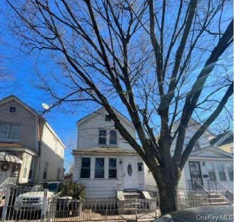 12335 135th St, South Ozone Park, NY 11420